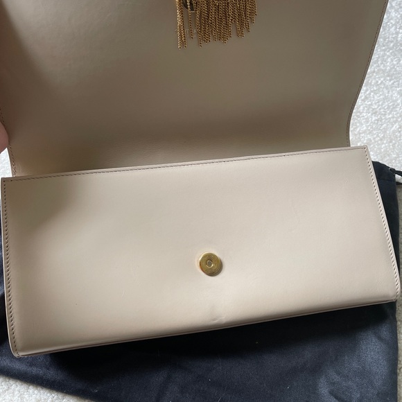 ๐๐ฅ๐ฅHOT!๐ฅAuthentic YSL Nude Kate Tassel Clutch๐ - Picture 11 of 16